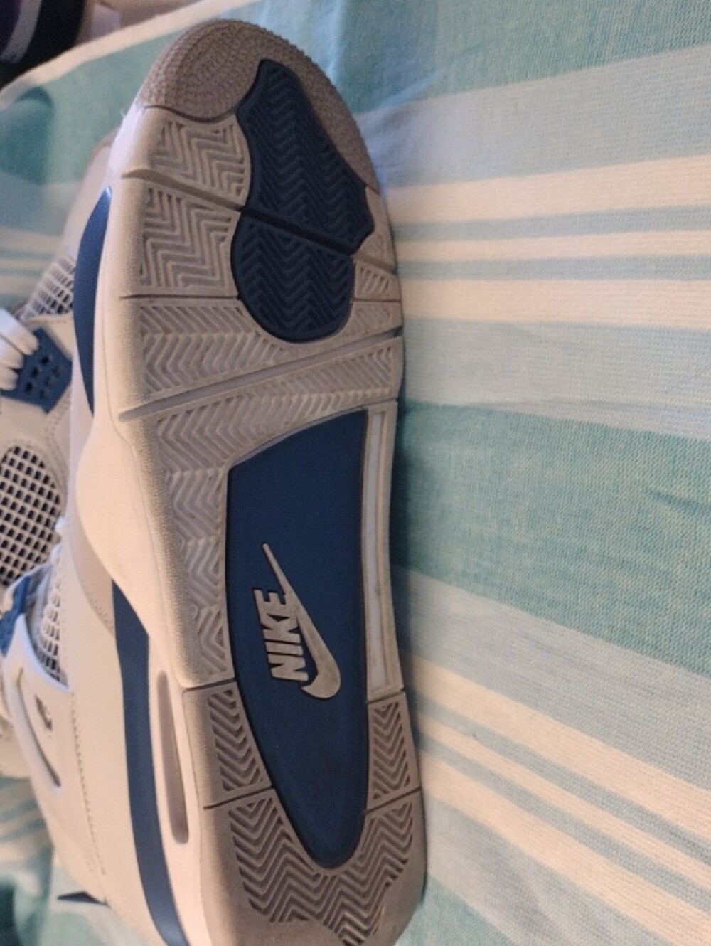 Nike Air Jordan 4 Men’s Sneakers - White & Blue Size 13 - Picture 3 of 6